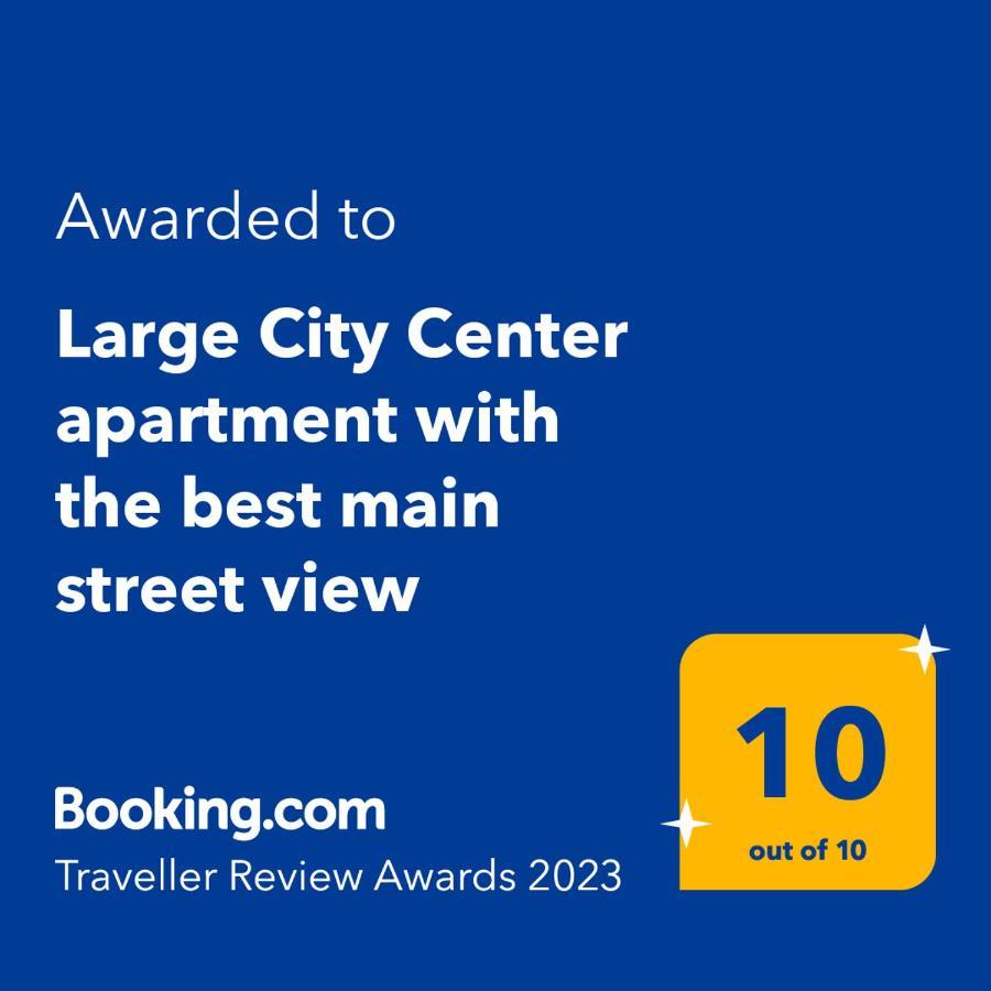The Best Location Salon Apartment With Main Street View Сараєво Екстер'єр фото
